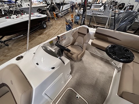 2024 Hurricane SS188-OB Sun Deck Sport - Photo 7